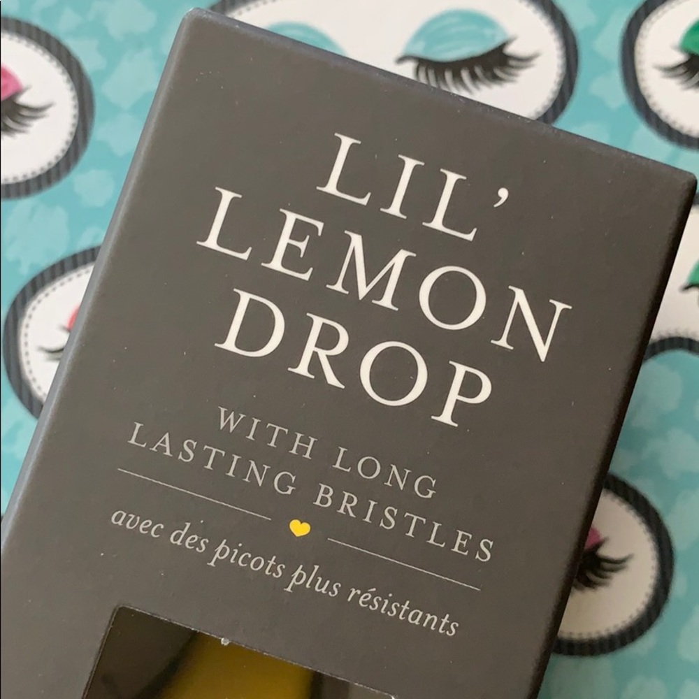 drybar lil’ lemon drop travel brush